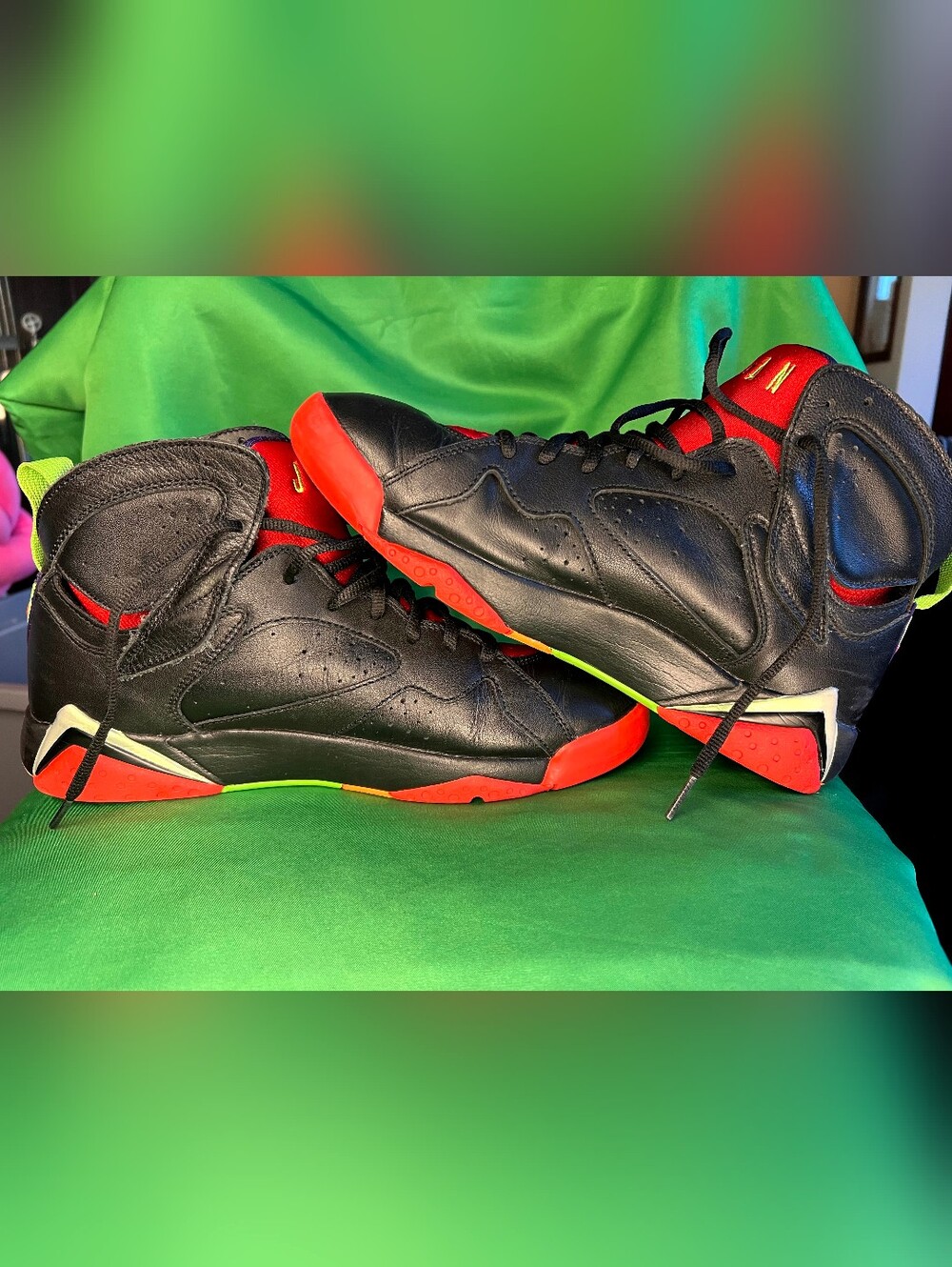 Jordan 7 Retro 'Marvin the Martian' sneakers
